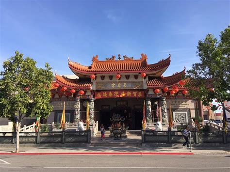 The thien hau temple is a chinese temple located in los angeles's chinatown in california, dedicated to the ocean goddess mazu. Thien Hau Temple, Los Angeles - Tripadvisor