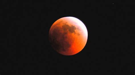 The Total Lunar Eclipse Time Lapse 15 June 2011 Youtube