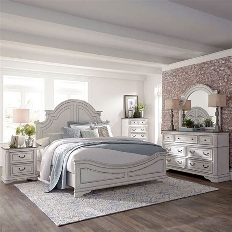Australia's best bedroom furniture store with melbourne & sydney wide delivery. Magnolia Manor Antique White Panel Bedroom Set Liberty ...