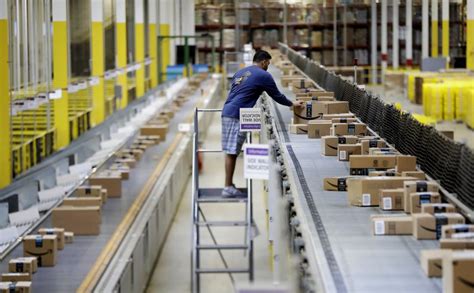 Amazon Jobs Picker Packer Roles The Standard