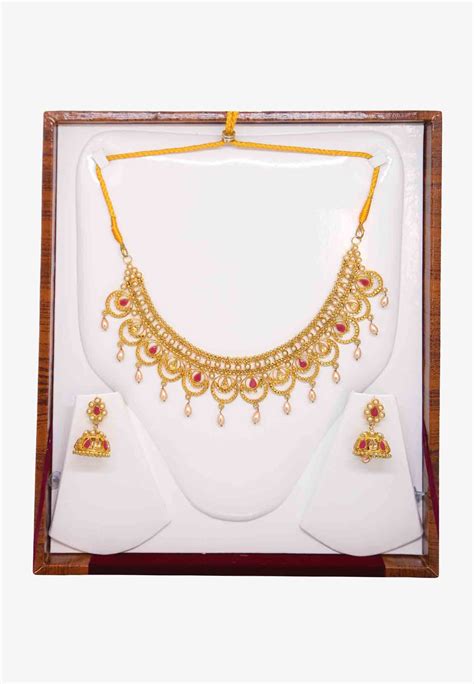 Biye Bazaar Light Gold Plated Necklace And Earrings