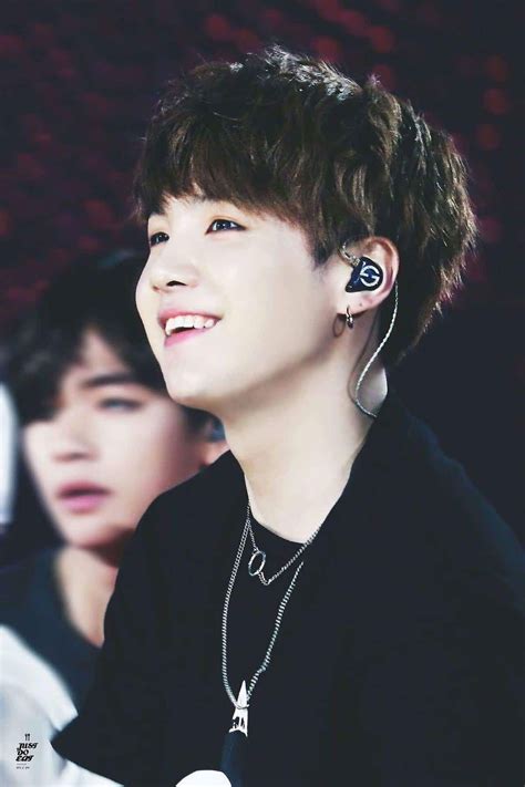 Pin De Ayerim Tuan Em Yoongi Yoongi Suga Foto Suga