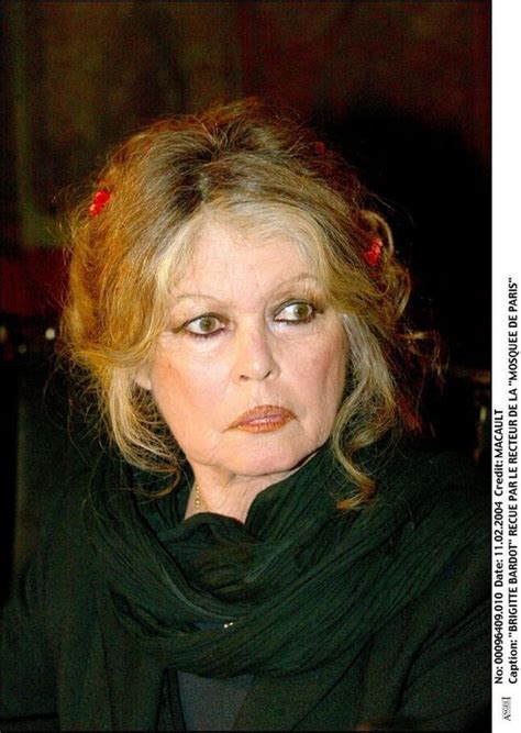 Brigitte Bardot Lancienne Actrice Apporte Son Soutien à Closer