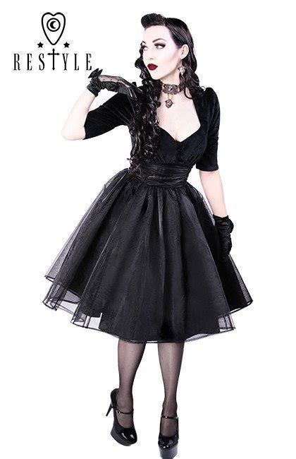 R 14 Black Velvet Dress Pin Up 50 Heart Neckline Organza