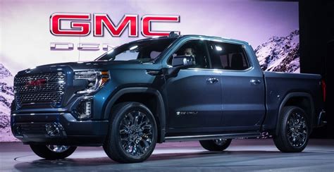 Visit cars.com and get the latest information, as well as detailed specs and features. 2021 GMC Sierra 1500 Interior, Price, Engine ...