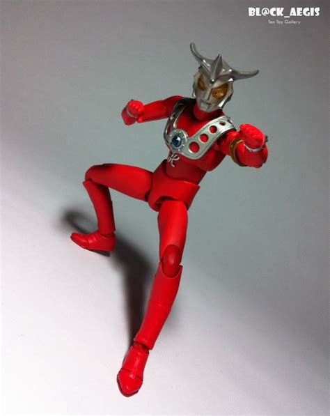 Ten Toy Gallery Review Ultra Act Ultraman Leo