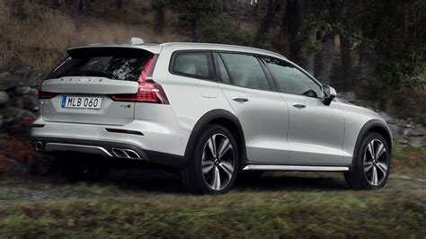 Our 2019 movies page gives you release dates, posters, movie trailers and news about all movies in theaters 2019. 2019 Volvo V60 Cross Country | Family Estate car - YouTube