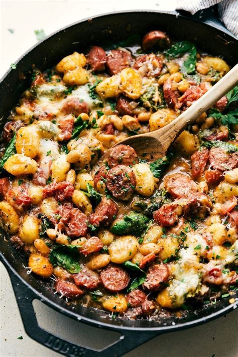A super simple, one skillet, smoked turkey sausage and veggie hash (and