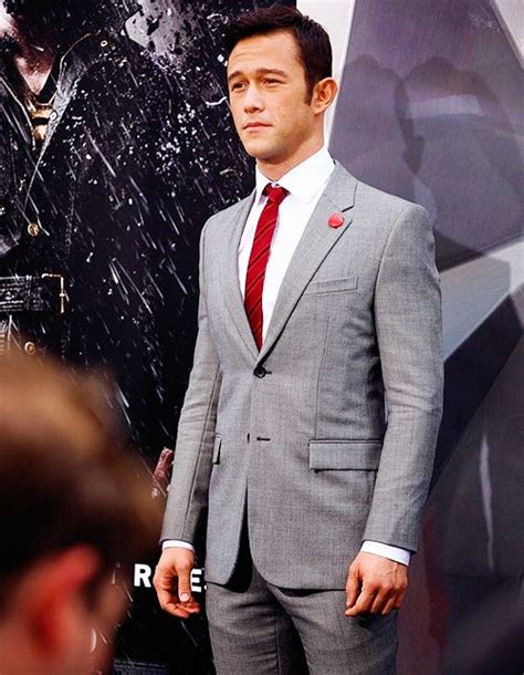 Jgl At The Dark Knight Rises Red Carpet Light Grey Suits Joseph