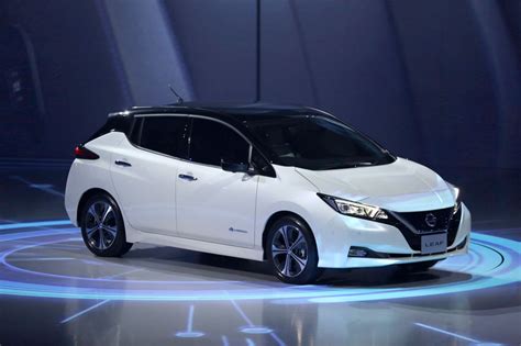Nissan Launches New Leaf Electric Car Photogallery