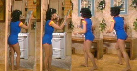 Joyce Dewitt Legs In Pantyhose