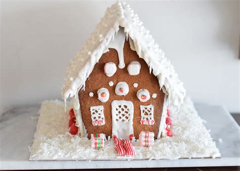 How To Make A Gingerbread House From Scratch