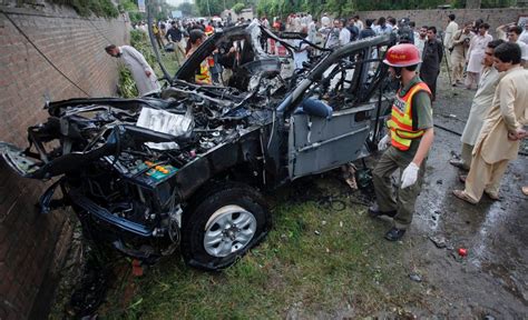 Us Vehicle Rammed By Suicide Bomber In Pakistan The New York Times