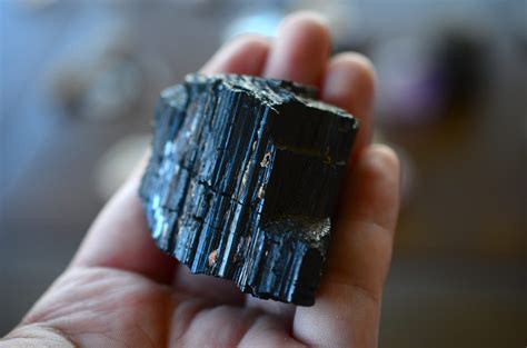 Black Tourmaline Meanings Properties And Powers The Complete Guide