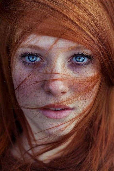 we re already lost in these eyes 28 photos natural red hair red hair blue eyes beautiful