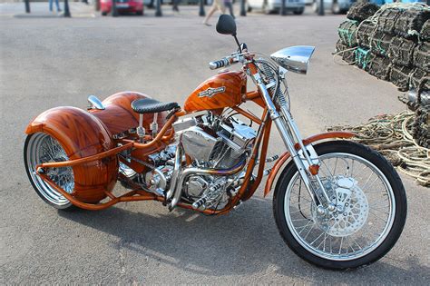 Discover all our custombikes around the world ▷▷. eBay Scam Hunter: HARLEY DAVIDSON ROAD LEGAL CHOPPER ...