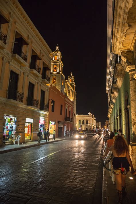 Night In Mérida Yucatán Mexico Yucatan Mexico Merida Yucatan