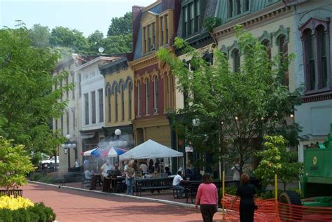 10 Historic Towns In Kentucky Where You Step Back In Time
