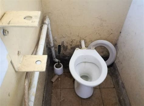 600 Pupils Forced To Share Seven Foul Toilets