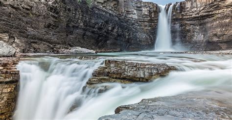 Albertas Stunning Crescent Falls Will Take Your Breath Away Photos