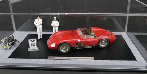 Cmc Diorama Maserati S Dirty Hero Inklusive Motor Figuren Miniaturisierter