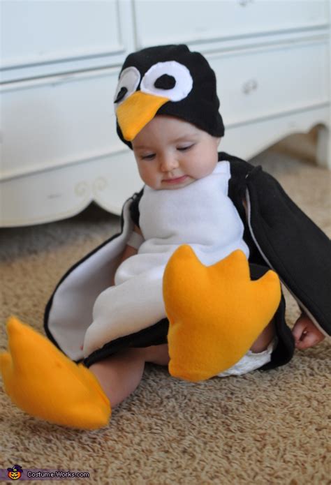 You can use paper towel rolls as well if needed. Homemade Penguin Costume for Babies - Photo 2/5