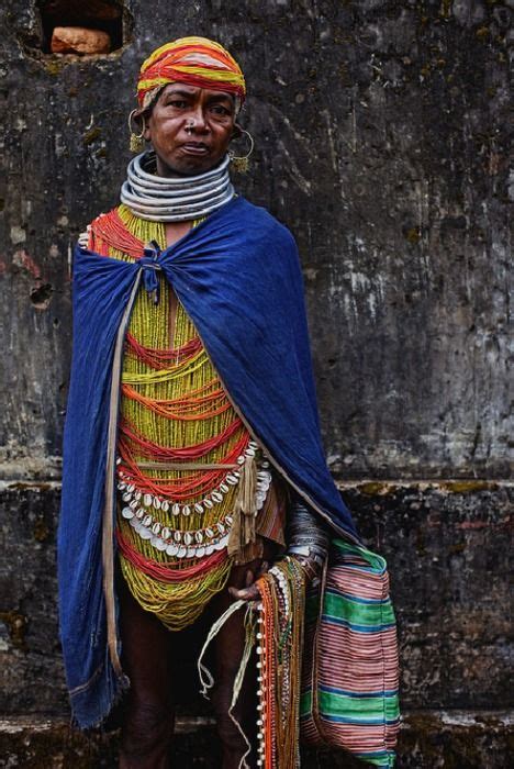 india bonda woman orissa ©ingetje tadros tribal outfit fashion tribal dress
