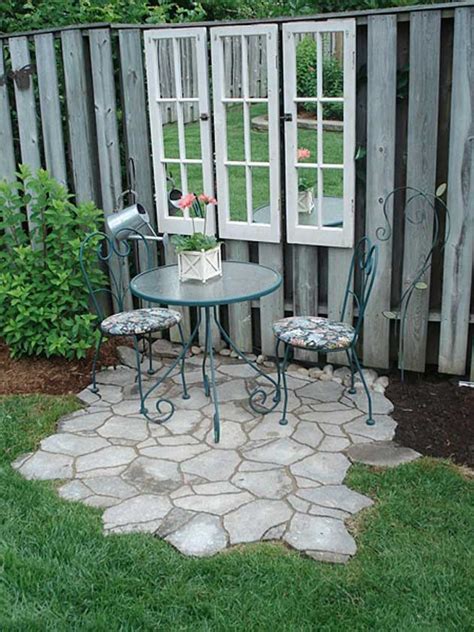 23 Easy To Make Ideas Building A Small Backyard Seating Area