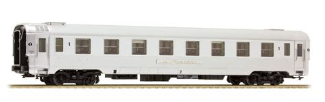 Economisez avec notre option de livraison gratuite. LS Models 41104 - Passenger Coach Mistral 56, inox of the SNCF