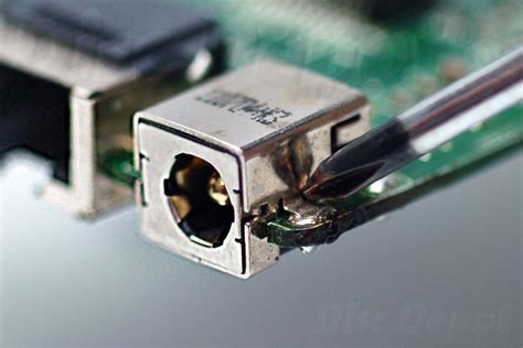 Using this input, you can record music playing on your computer, audio from a video playing on your computer, or any other sound from your pc. Laptop Jack Plug Connector and Socket Repairs | Disc Depot ...