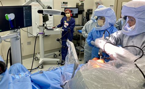 About Dr. Hayley Ennis | Hip & Knee Specialist | Broomfield, CO