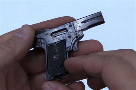 Zapomenuté zbraně nejmenší pistole která kdy byla vyrobena