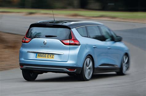 Par ailleurs, le grand scénic ne dispose pas d'une offre moteur aussi étendue que le modèle court. Renault Grand Scenic Review (2020) | Autocar