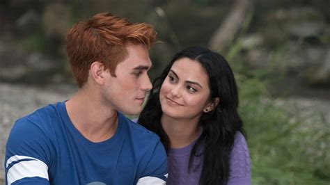 Camila Mendes Reacts To Archie Kissing Someone Else On Riverdale Teen Vogue