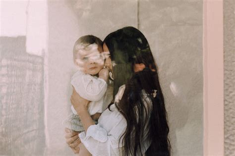 Photographer Lisa Sorgini | Motherhood photos, Motherhood ...