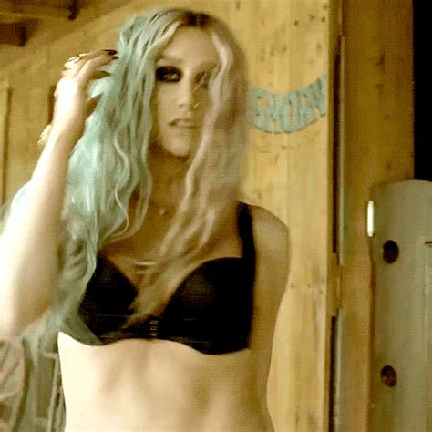 Kesha Gif Find Share On Giphy