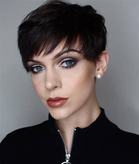 Messy Pixie Haircuts To Refresh Your Face Women Short Hairstyles 2021