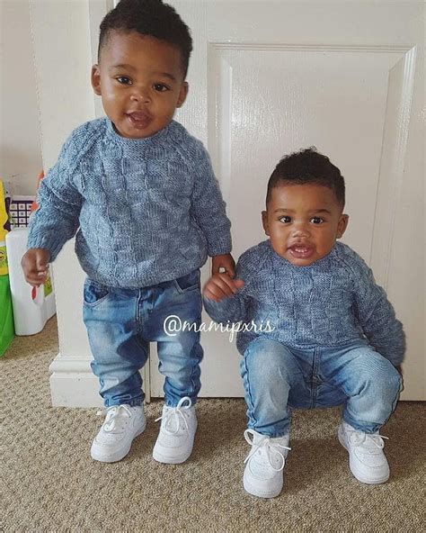 Twin babies or twins, twin baby girls and twin baby boys are so funny and cute. Pin on cutie pies