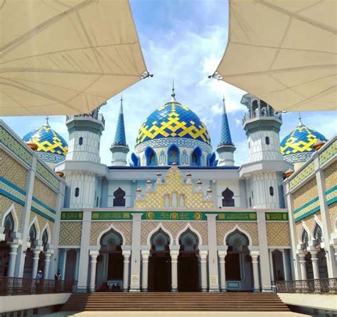 Masjid Keren Dengan Arsitektur Unik Ini Salah Satunya