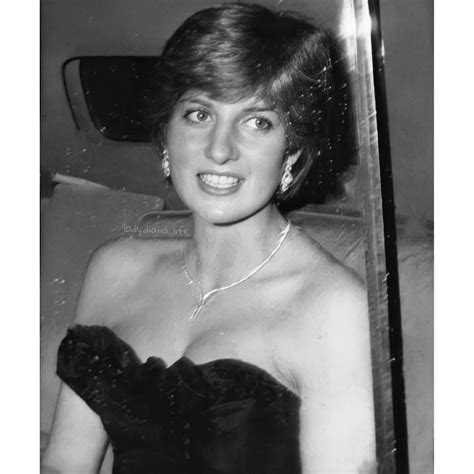 Follow Me In Instagram Lady Diana Life Diana And Kate Style Princess Margaret Princess