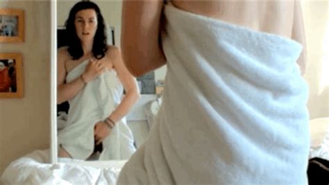 Girls Masturbate Looking HerSelf In Front Of Mirror 52 Pics XHamster