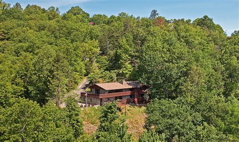 We offer year round access & the perfect cabins & chalets for any vacation stay. Picture Perfect 925 - Gatlinburg Cabins | Gatlinburg Cabin ...