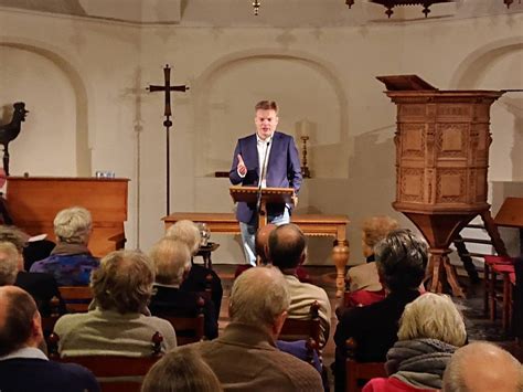 Dit keer was de spreker pieter omtzigt, 46 jaar en al 16 jaar tweede kamerlid voor het cda. Pieter Omtzigt: Weten waar je voor staat | jansbeek ekklesia
