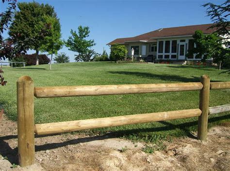30 Cedar Post Fence Designs