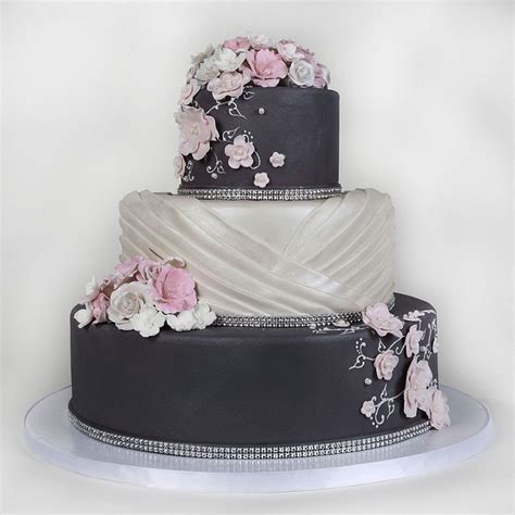 It's big enough to get creative with your design, but not so large that you are worried about separating layers for cutting. 3 Tier Grey Wedding Cake | Wedding cakes, Wedding cake ...