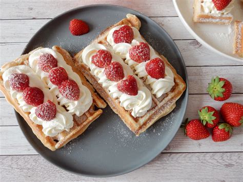 Brusselse Wafels Met Aardbeien En Slagroom Recept Wafels Brusselse My