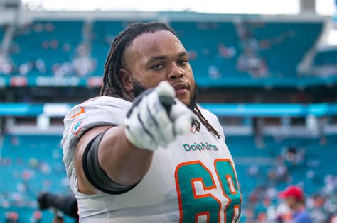 Grading The Miami Dolphins Offensive Linemen After 2022 Season