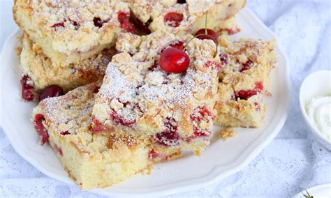 More images for sommerkuchen » Rezepte mit Herz: Sommerkuchen ♡ Erdbeer - Kirsch - Streusel