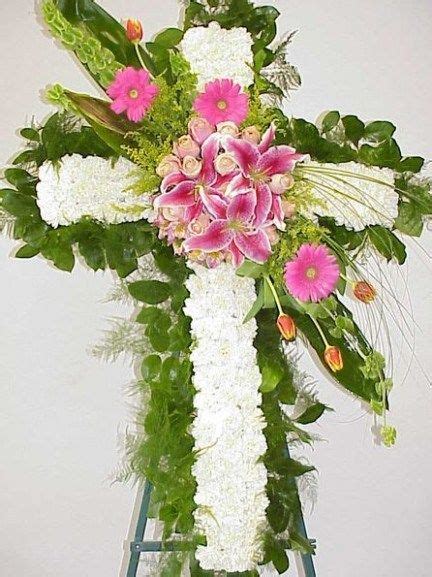 It is a mark of love, appreciation and respect and is an if you are struggling to come up with a funeral wreath message, here are some helpful examples that may inspire you to come up with your own. 12 best DIy funeral arrangements images on Pinterest ...