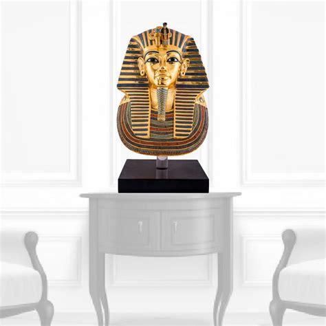 Egyptian Gold Mask Of King Tut Golden Mask Of Tutankhamun